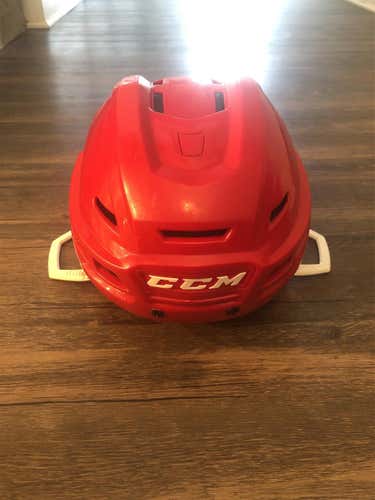 Red Used Medium CCM Resistance 300  Helmet