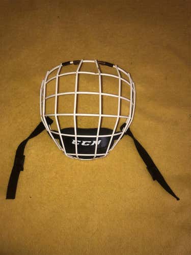 CCM Hockey Mask - FM580 Full Cage - Senior Medium
