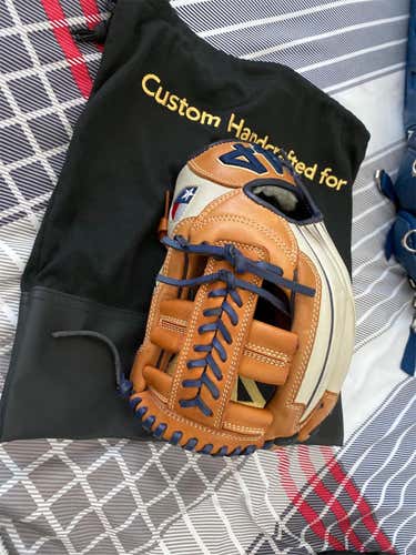 Used Infield 11.5" Baseball Glove