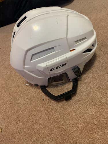 White Used Medium CCM Fitlite 3DS Helmet