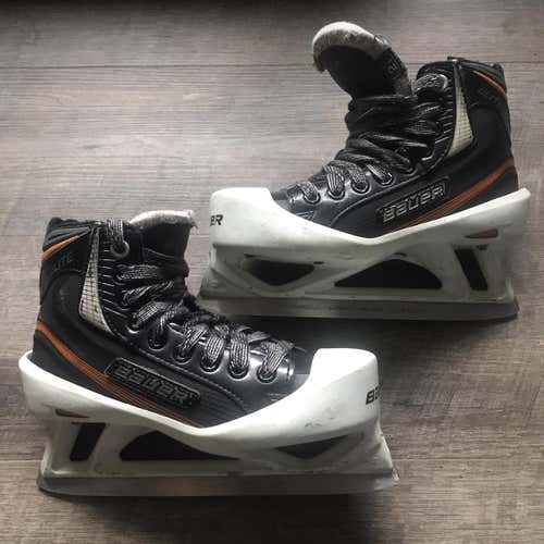 Junior Bauer Elite Regular Width  Size 2.5 Goalie Skates