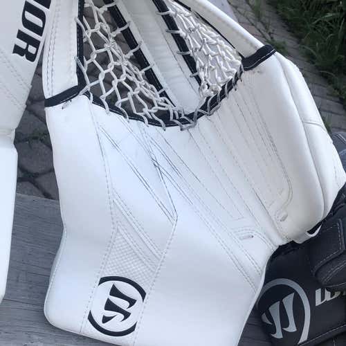 White Senior Regular Warrior ritual g5 pro Pro stock glove and blocker