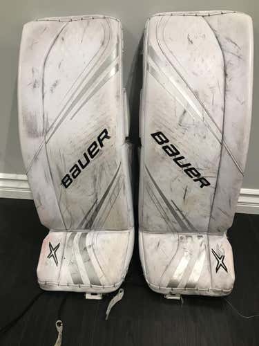 White Used Intermediate 31" Bauer Vapor 2X Goalie Leg Pads