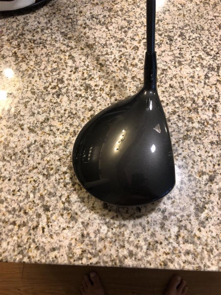 Men's Right Handed 917D2 Stiff Flex 10.5 Loft Driver
