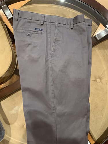 Dockers Golf/Casual Pants 36x34. Gray