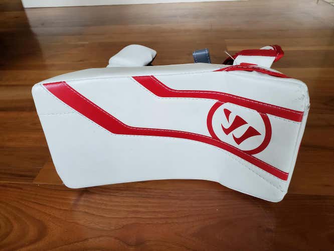 White/Red Intermediate Barely Used Warrior Regular G2 Intermediate