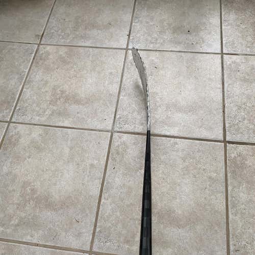 HockeyStickMan Pro black-Out Extra Lite Senior Right Handed Toe Pattern Pro Stock Hockey Stick