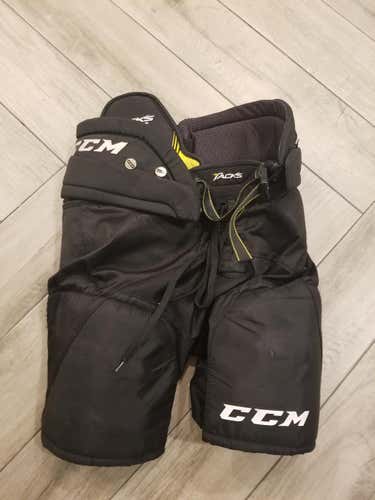Used Junior Large CCM Tacks 7092 Hockey Pants