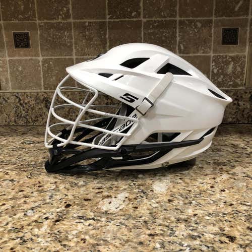 White Cascade S Helmet