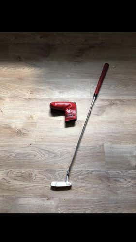 Scotty Cameron Select Newport 2 34" Putter