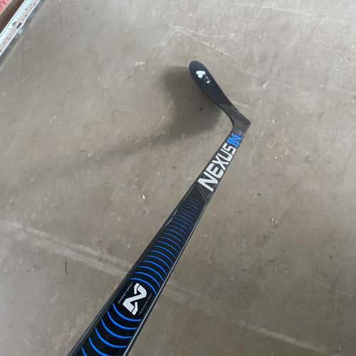 Senior Left Hand Nexus 1N Toe Pattern  Hockey Stick