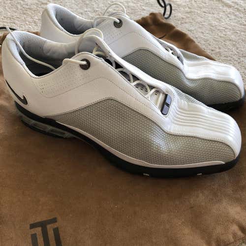 White Men's Size 11.5 (Women's 12.5) Nike Golf Shoes
