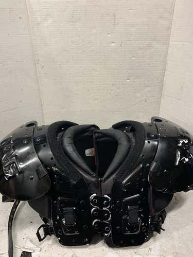 Used Tag Md Football Shoulder Pads