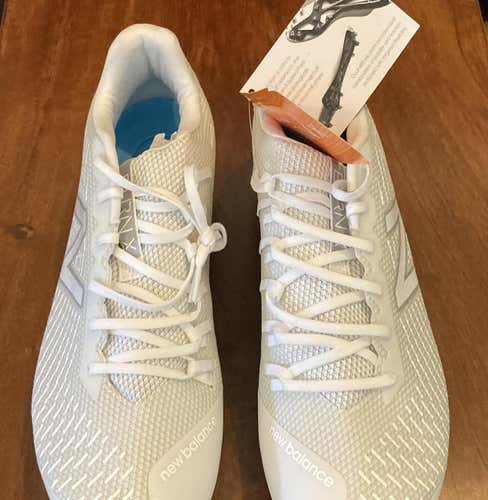 White Men's Molded Cleats Low Cut