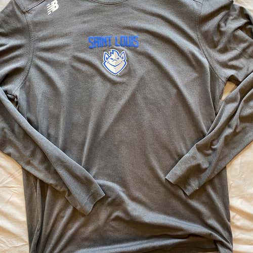 St. Louis Billikens Men's XL New Balance Shirt