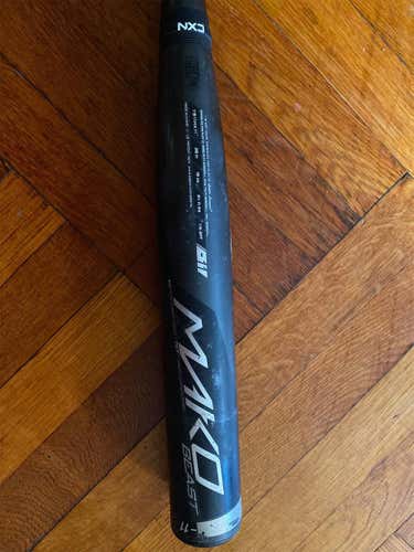 Kid Pitch (9YO-13YO) 2017 Composite Mako (-11) 19 oz 30" Bat
