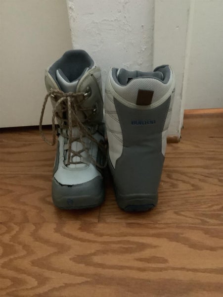 Kid's Size 3.0 (Women's 4.0) Burton Moto Soft Flex Snowboard Boots