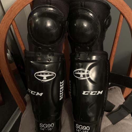 Senior CCM Tacks Referee SG90 Shin Pads