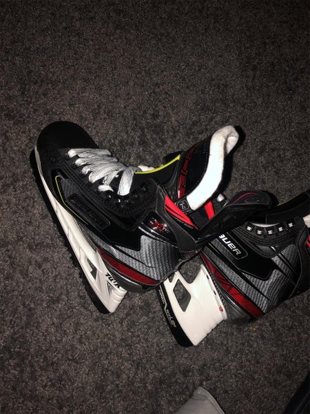 Senior Bauer Vapor 2X Pro Regular Width Size 7.5 Hockey Skates