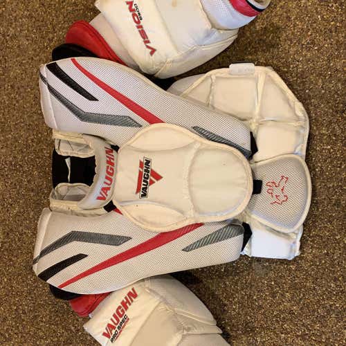 Senior Small Vaughn Vision 9200  Goalie Chest Protector