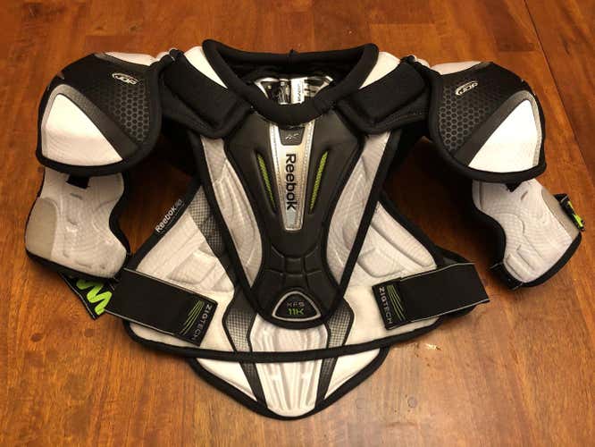 NWOT Senior Small Reebok 11K Shoulder Pads