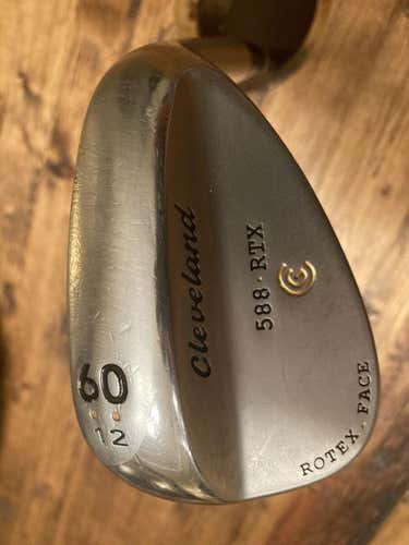 Cleveland 588 RTX 60* 12 Chrome Satin Wedge RH 35 1/4” Wedge Flex New Grip