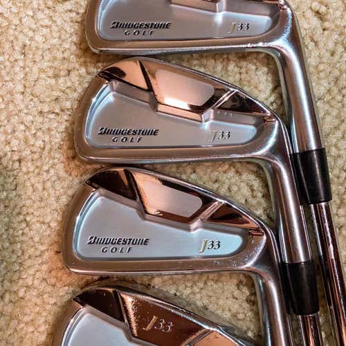 Men's Right Handed Stiff Flex Steel Shaft Iron Set