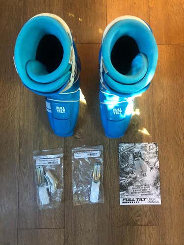 Used Full Tilt Drop Kick Ski Boots (27.5)