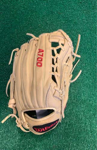 Wilson Used Right Hand Throw 11.25" Baseball Glove