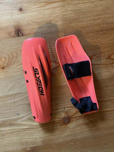 Forearm Guards New Medium Slytech