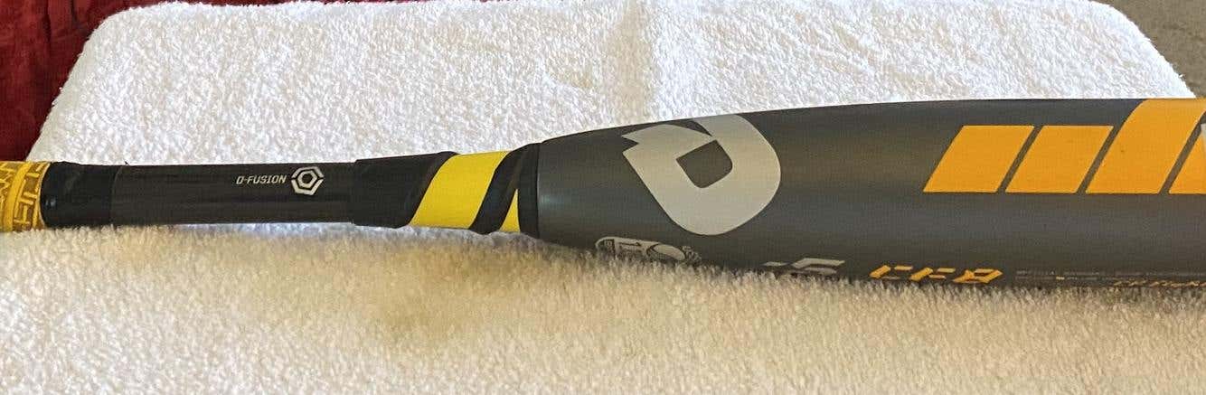 Kid Pitch (9YO-13YO) 2016 Composite CF8 (-5) 28 oz 33" Bat