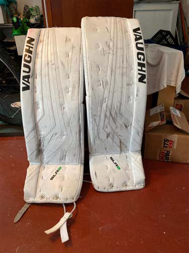 White Intermediate 31" Vaughn Ventus SLR2  Goalie Leg Pads