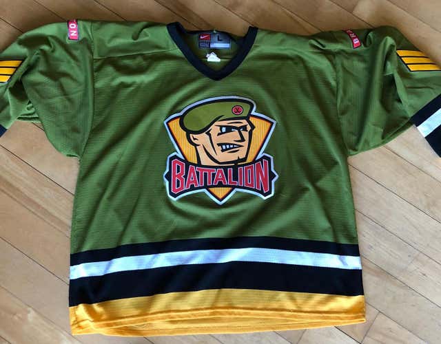 Brampton Battalion Adult Large Nike Jersey