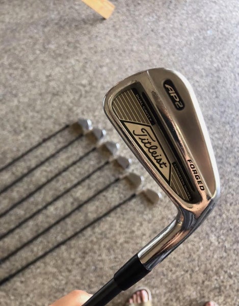 Used Men's Titleist Right Handed AP2 Iron Set Stiff Flex Graphite Shaft