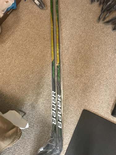 Senior Right Handed Ultra sonic Mid Pattern  Hockey Stick