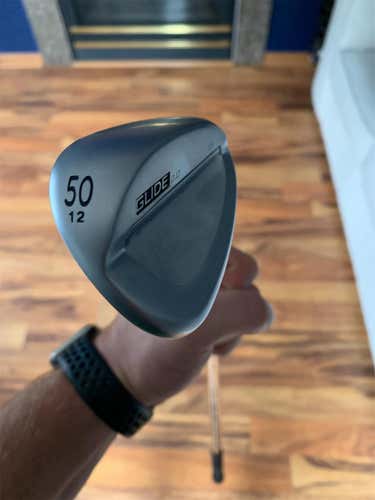 New Men's Right Handed Glide 2.0 Wedge Flex Steel Shaft Wedge