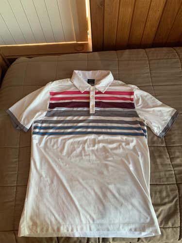 White Men's Large Nike Shirt