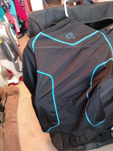 Used Vaughn padded shirt XL