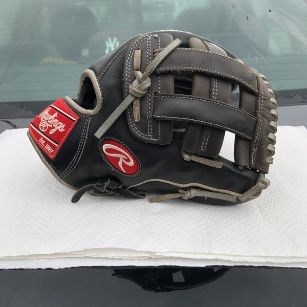 Black Adult Infield Heart of the Hide 11.75" Baseball Glove