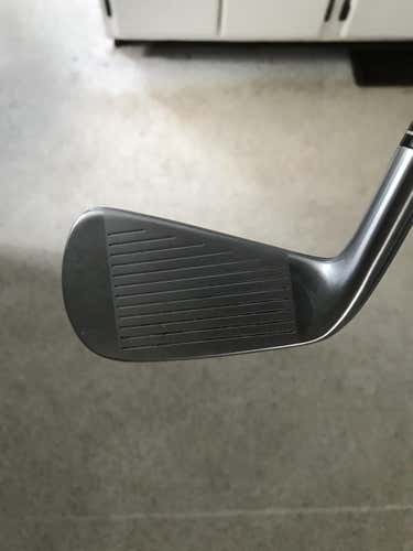 Used TaylorMade Right Handed P790 UDI