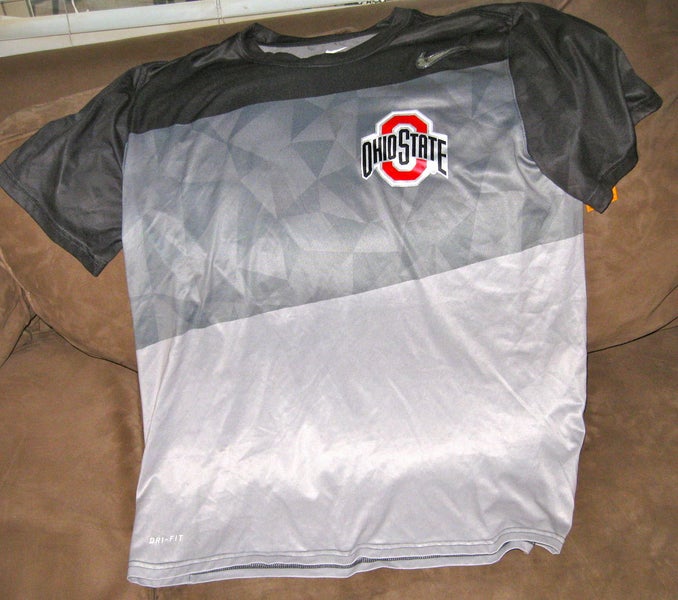 Ohio State Buckeyes NCAA Buckeyes Nike Dri-Fit Team Issued Shirt - Large