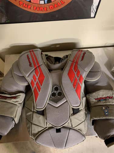 Used Vaughn VE8 Pro Carbon Goalie Chest Protector