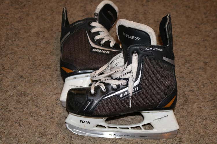 Used Youth Bauer Supreme One.4 Hockey Skates Size 13