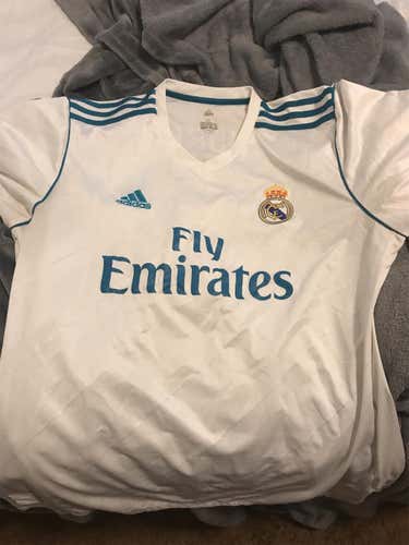 Men's XL Adidas Real Madrid Luka Modric Jersey