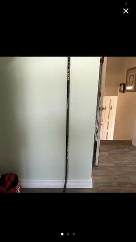 Senior Right Handed Ultra Tacks Mid Pattern Pro Stock Hockey Stick