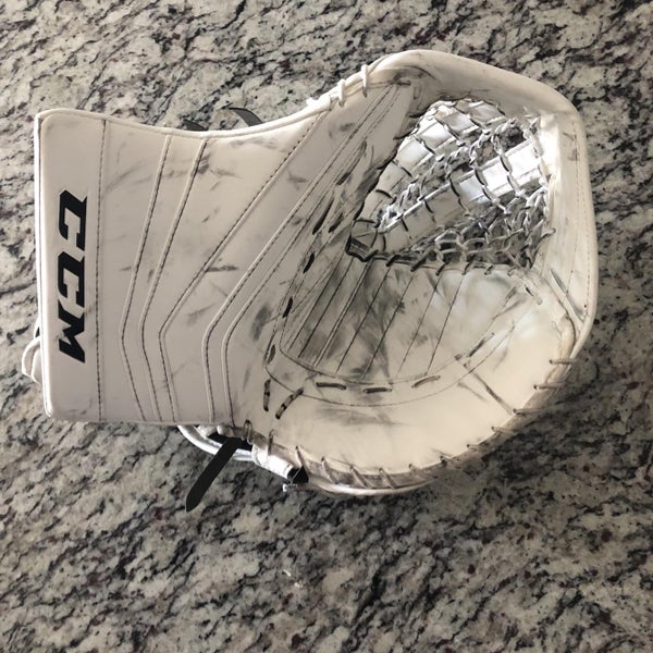CCM Glove