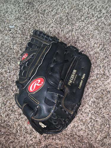 New Rawlings Playmaker Series 12.5" Baseball Glove