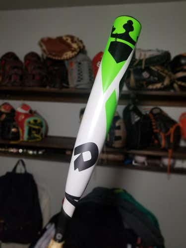 Used DeMarini CF Zen Bat 33/28 drop 5