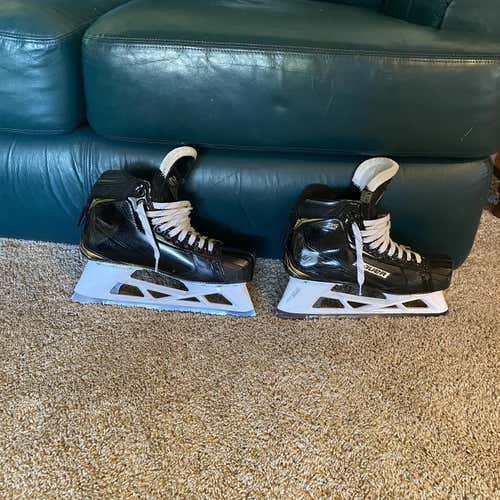 Senior Bauer Supreme 2S Regular Width Pro Stock Size 10 Hockey Goalie Skates