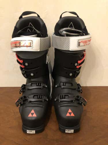 New Fischer Trinity 110 Vacuum Ski Boots 24.5 (341744)